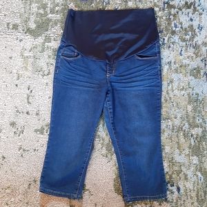 Thyme Maternity Jean Capri Pants